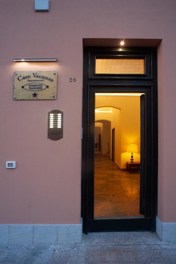 Case Vacanze "Residenze Trapanesi" Trapani Exterior photo