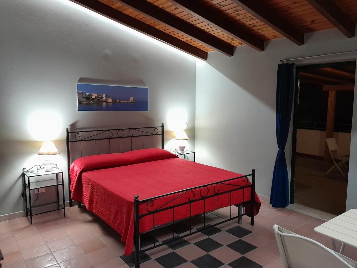 Case Vacanze "Residenze Trapanesi" Trapani Exterior photo